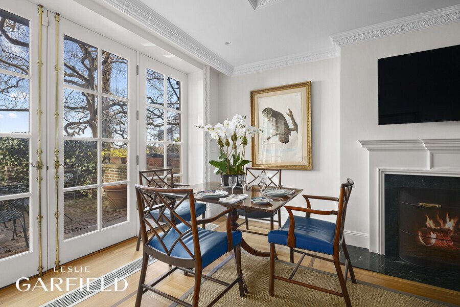 15 Sutton Place – For Sale photo 2