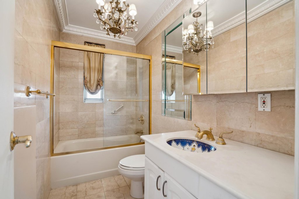 33 East End Avenue, Unit 2B photo 10