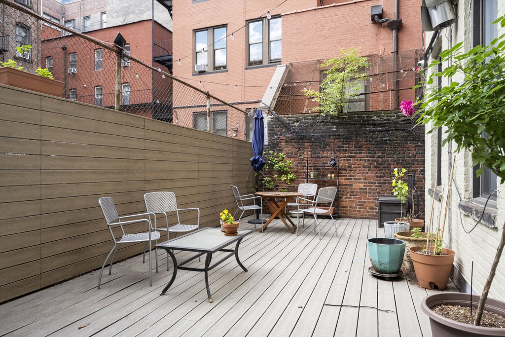 64 Macdougal Street, Unit 15 photo 8