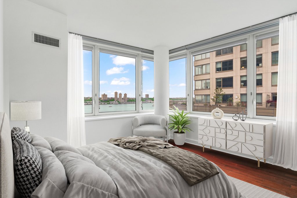 80 Riverside Boulevard, Unit 15E photo 14