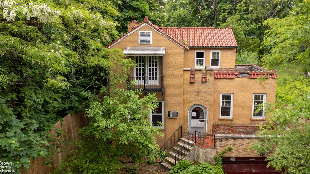 3115 Netherland Avenue – For Sale photo 6