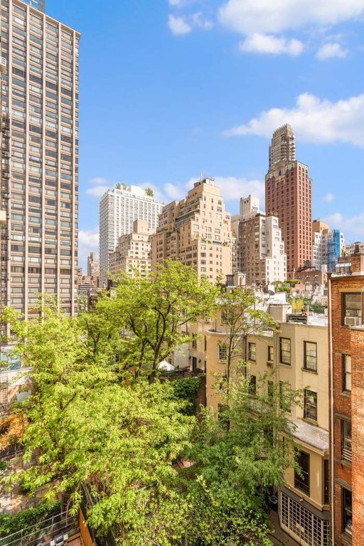 150 East 72nd Street, Unit 6S photo 22