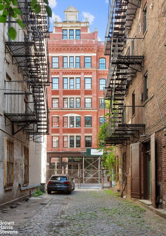 41 Bleecker Street, Unit 1 photo 7