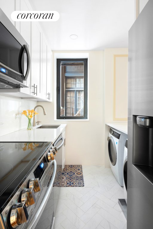 205 West 57th Street, Unit 3DC photo 4