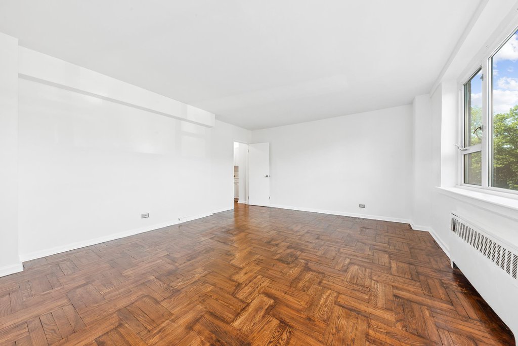 5355 Henry Hudson Parkway West, Unit 4G photo 7