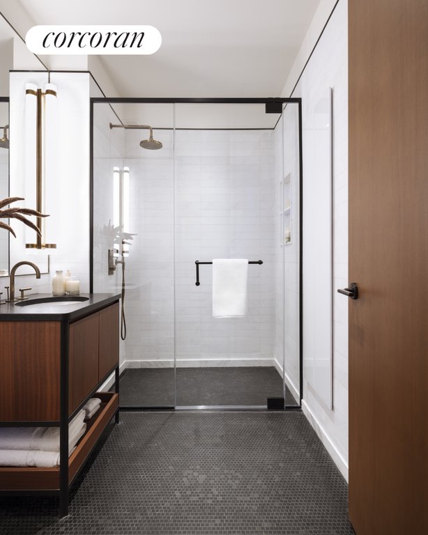 85 Fleet Street, Unit 79D photo 6