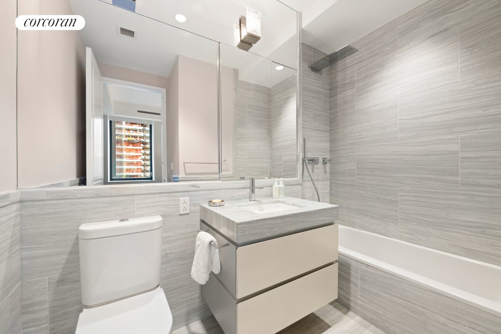 20 West 53rd Street, Unit 18A photo 15