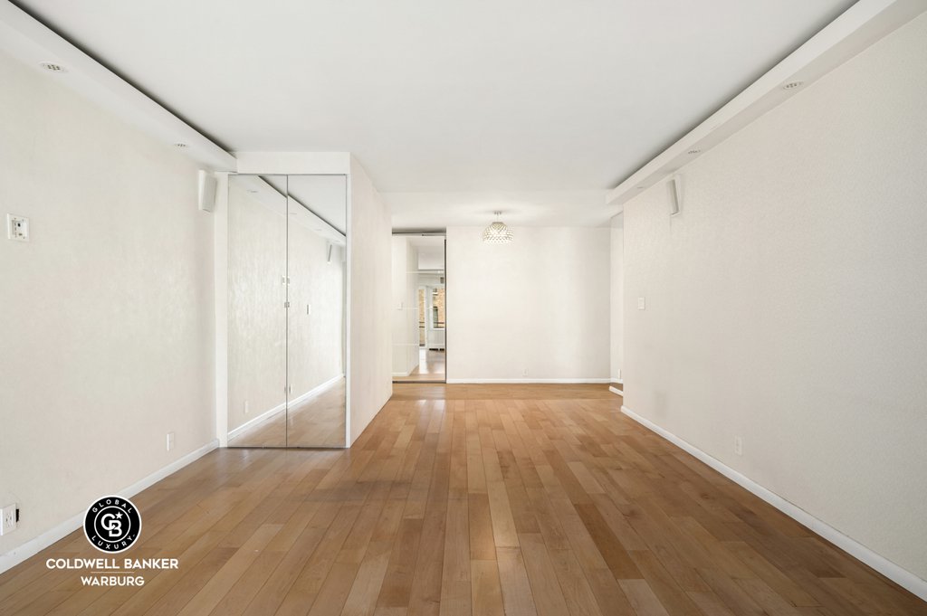 118 East 60th Street, Unit 7B photo 4