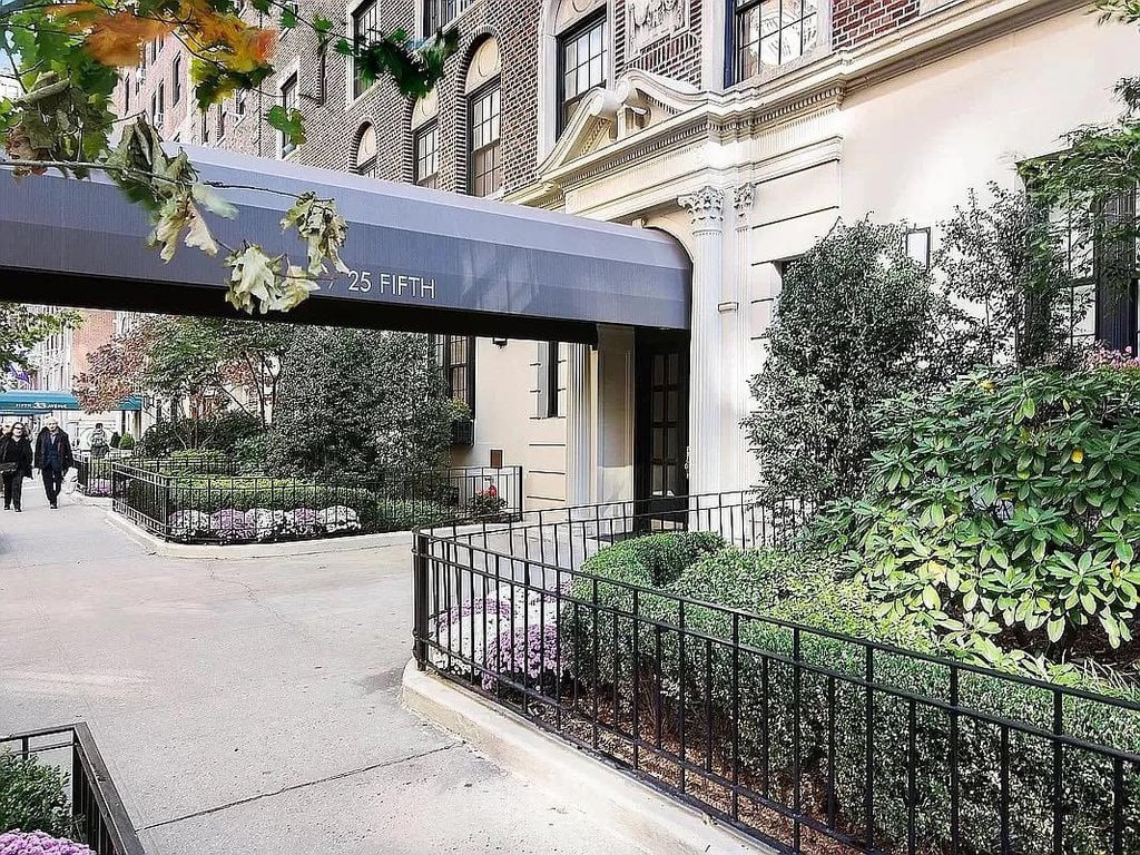 25 Fifth Avenue, Unit 14B photo 6