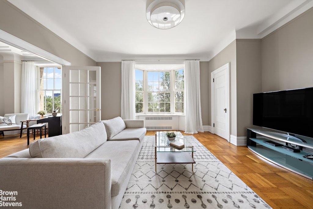 285 Central Park West, Unit 5S photo 4