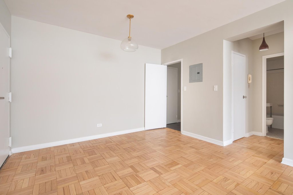 305 East 72nd Street, Unit 11C photo 4