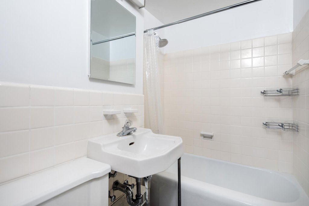 305 East 72nd Street, Unit 11C photo 8