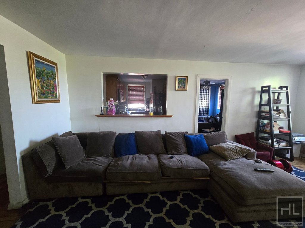 1165 East 54th Street, Unit 4K photo 3