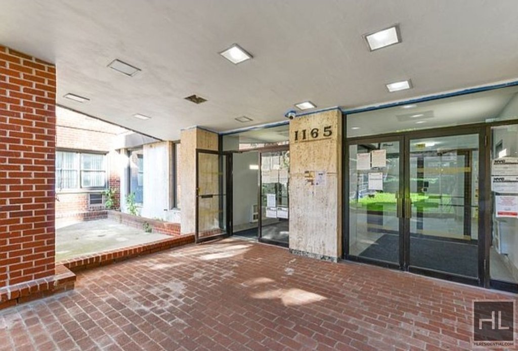 1165 East 54th Street, Unit 4K photo 6