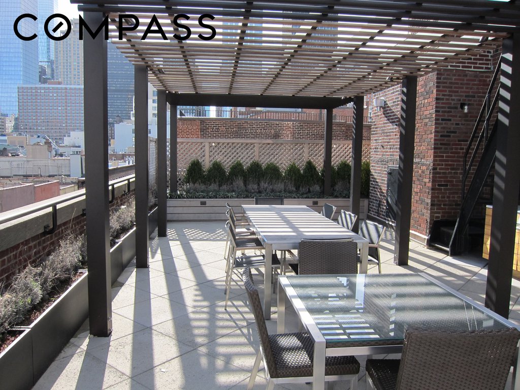 432 West 52nd Street, Unit 3C photo 3