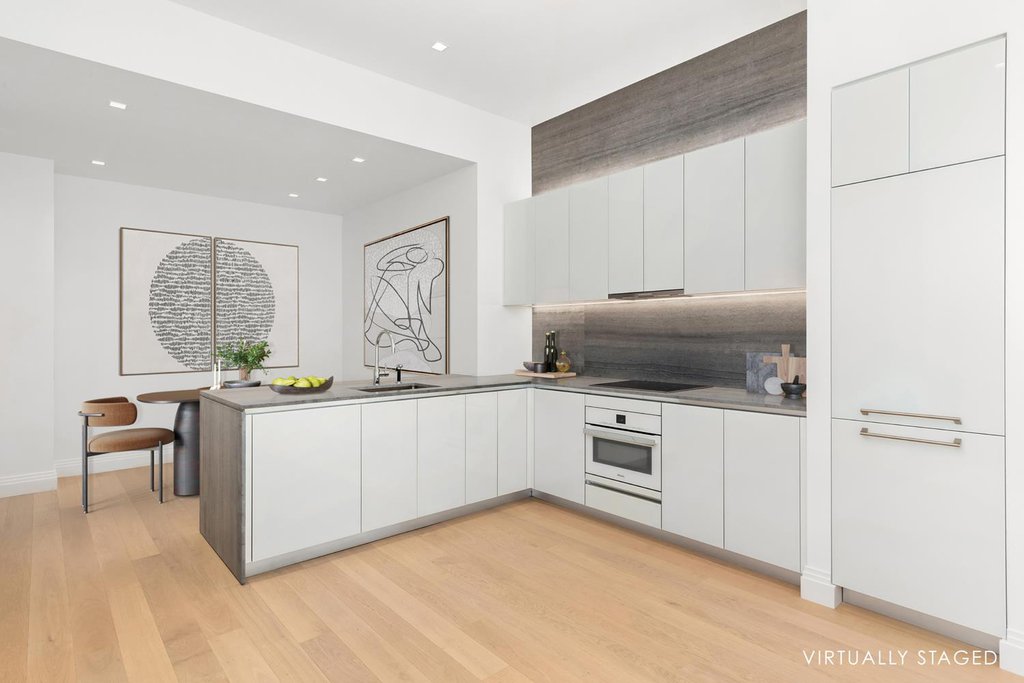 1 Wall Street, Unit 2413 photo 2