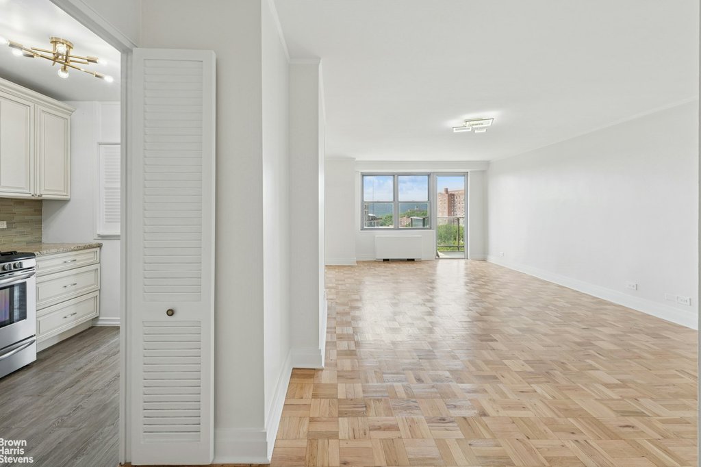 2500 Johnson avenue, Unit 15N photo 4