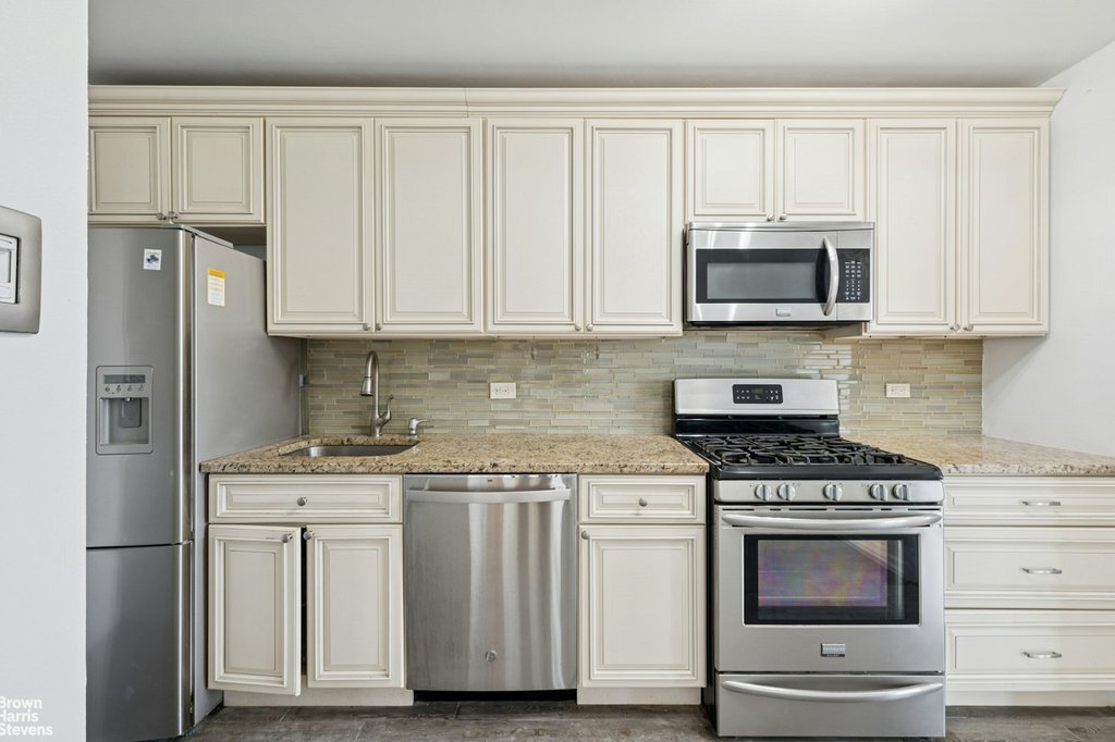 2500 Johnson avenue, Unit 15N photo 5
