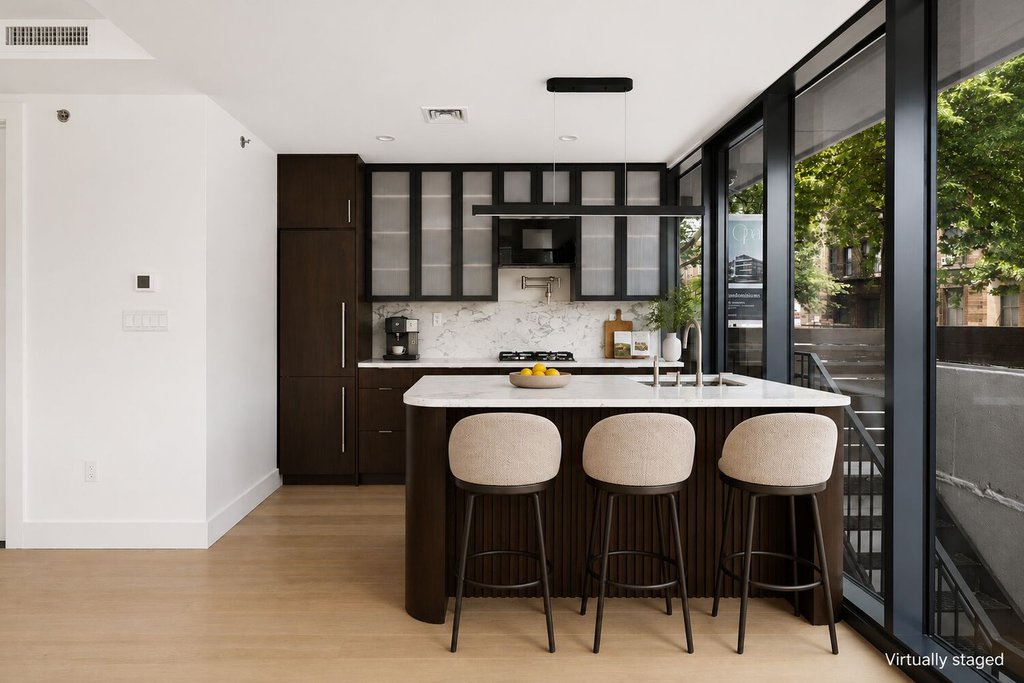 814 Fifth Avenue, Unit 1A photo 4