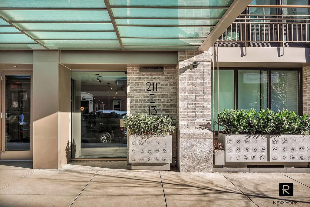 211 East 13th Street, Unit 6D photo 5