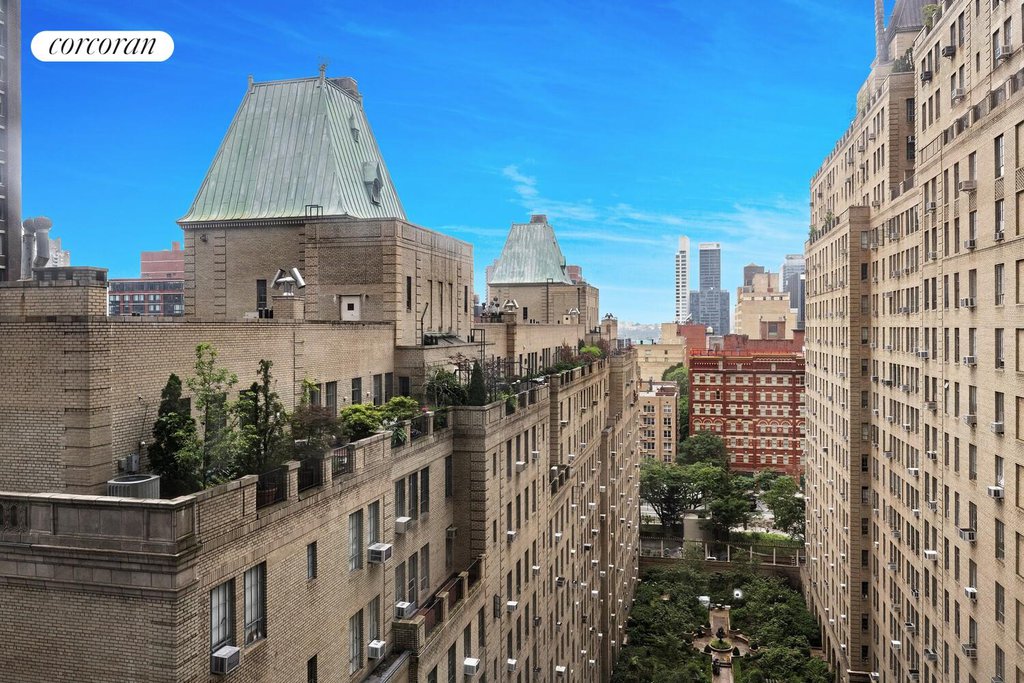 322 West 57th Street, Unit 20B photo 7