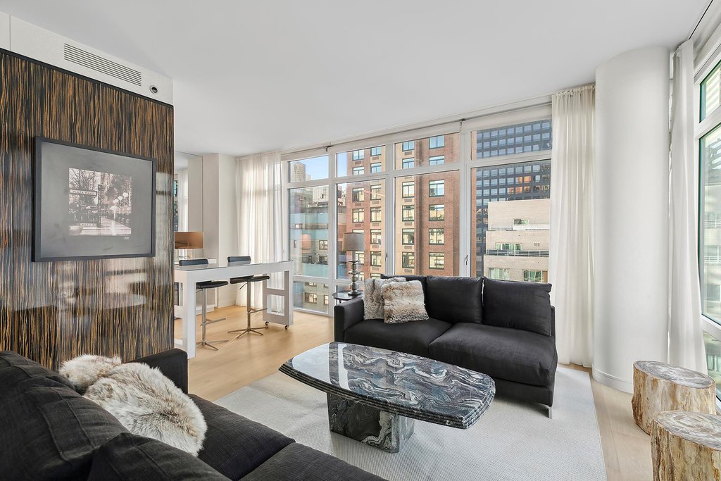 207 East 57th Street, Unit 19B photo 3