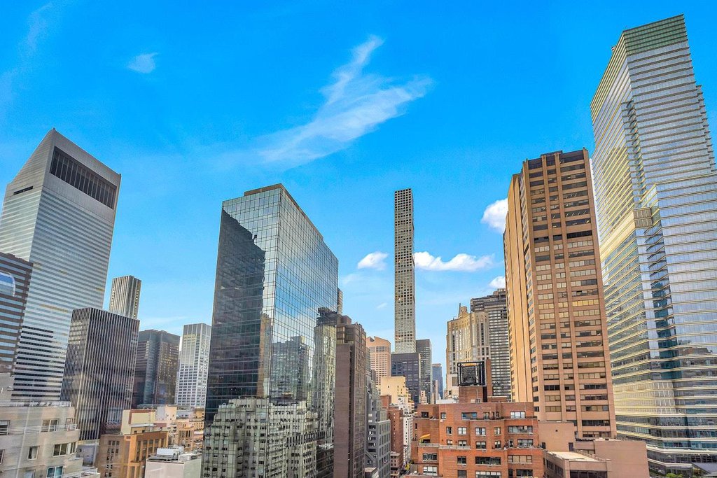 207 East 57th Street, Unit 19B photo 11