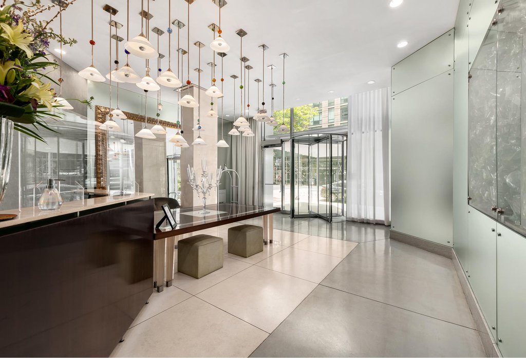 207 East 57th Street, Unit 19B photo 14