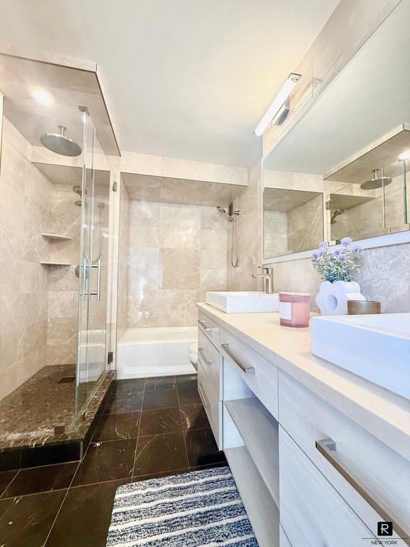 330 East 38th Street, Unit 46D photo 7
