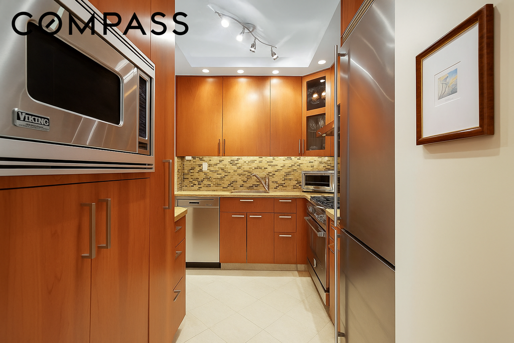 300 East 74th Street, Unit 18E photo 3