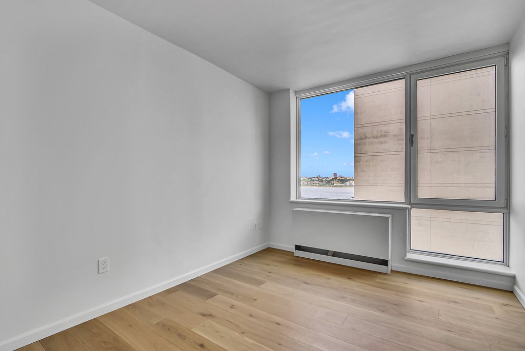 635 West 42nd Street, Unit 7A photo 24