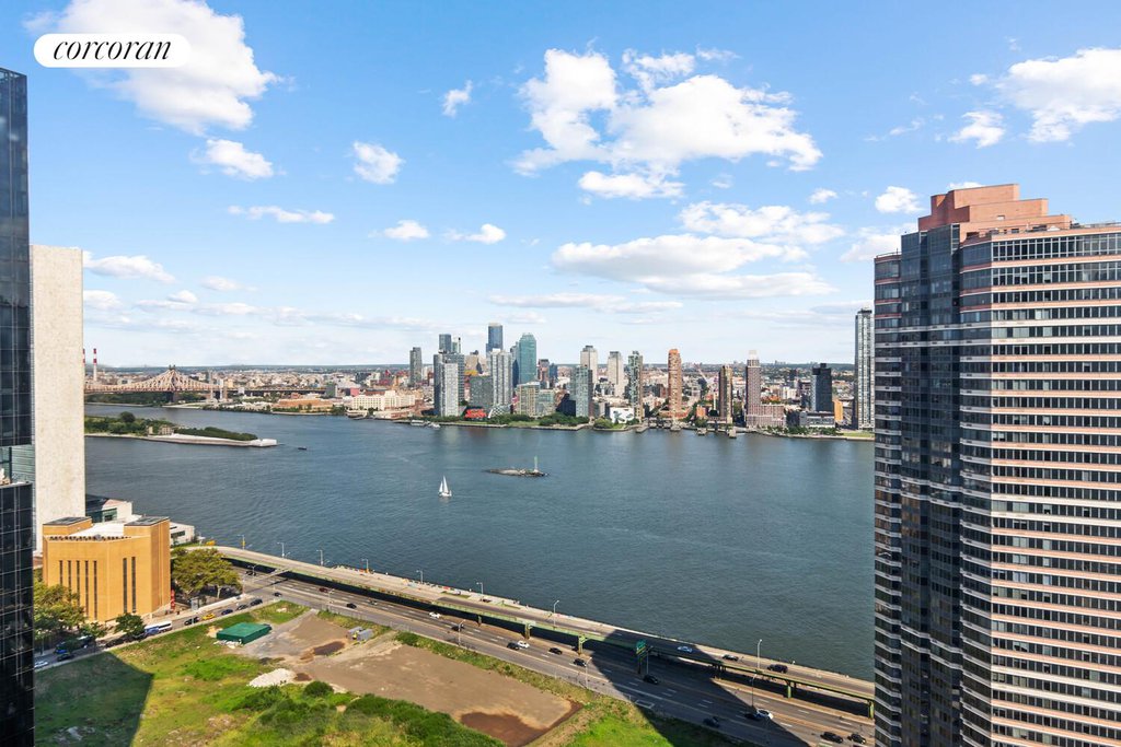 330 East 38th Street, Unit 38K photo 2