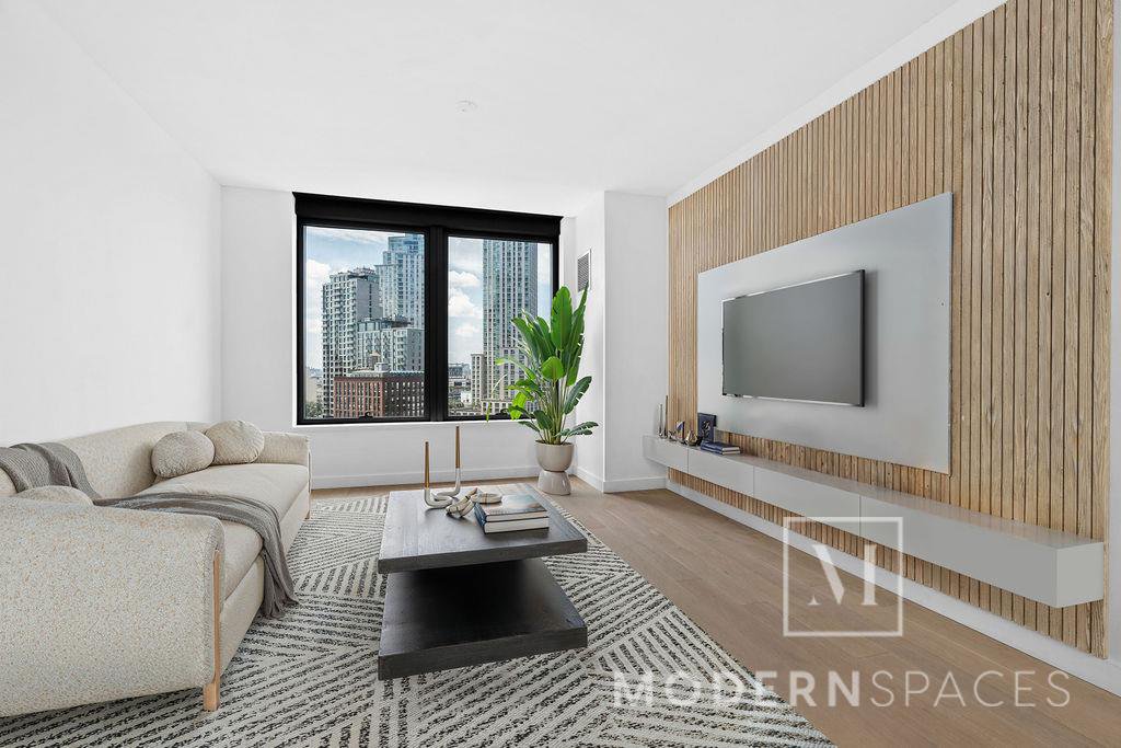 3 Court Square, Unit 910