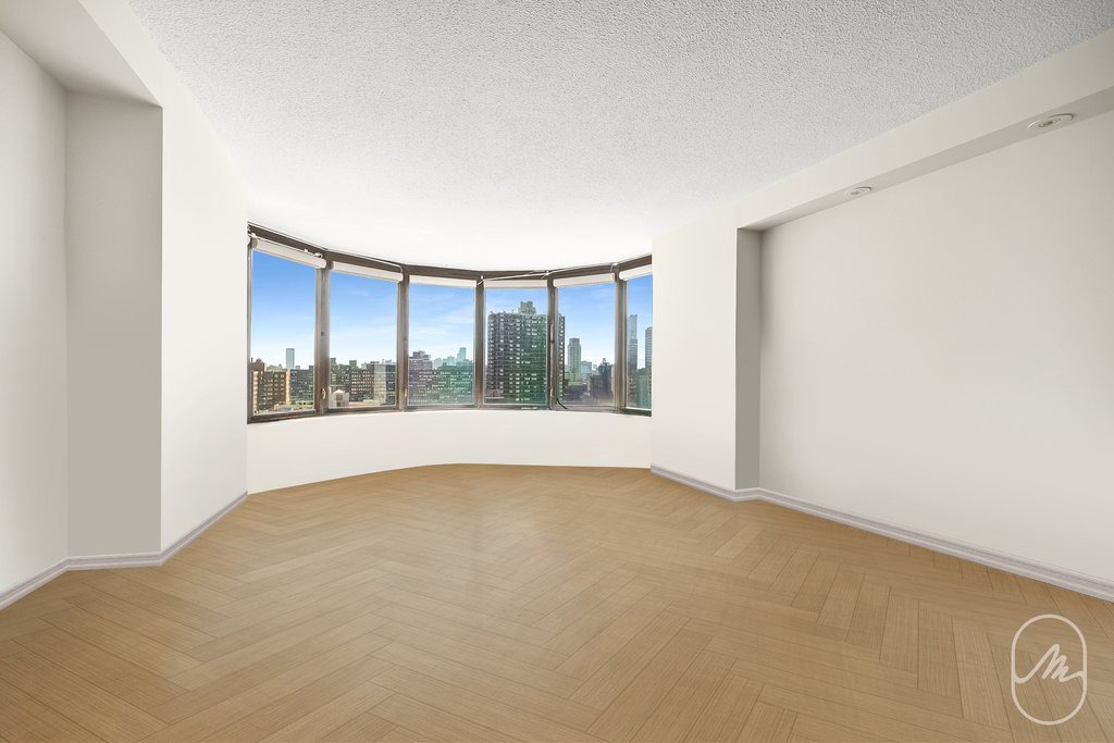 330 East 38th Street, Unit 23Q photo 3