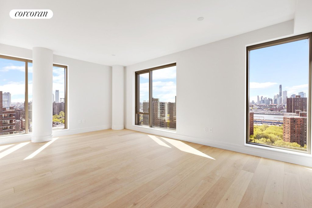 222 East Broadway, Unit 19A photo 2