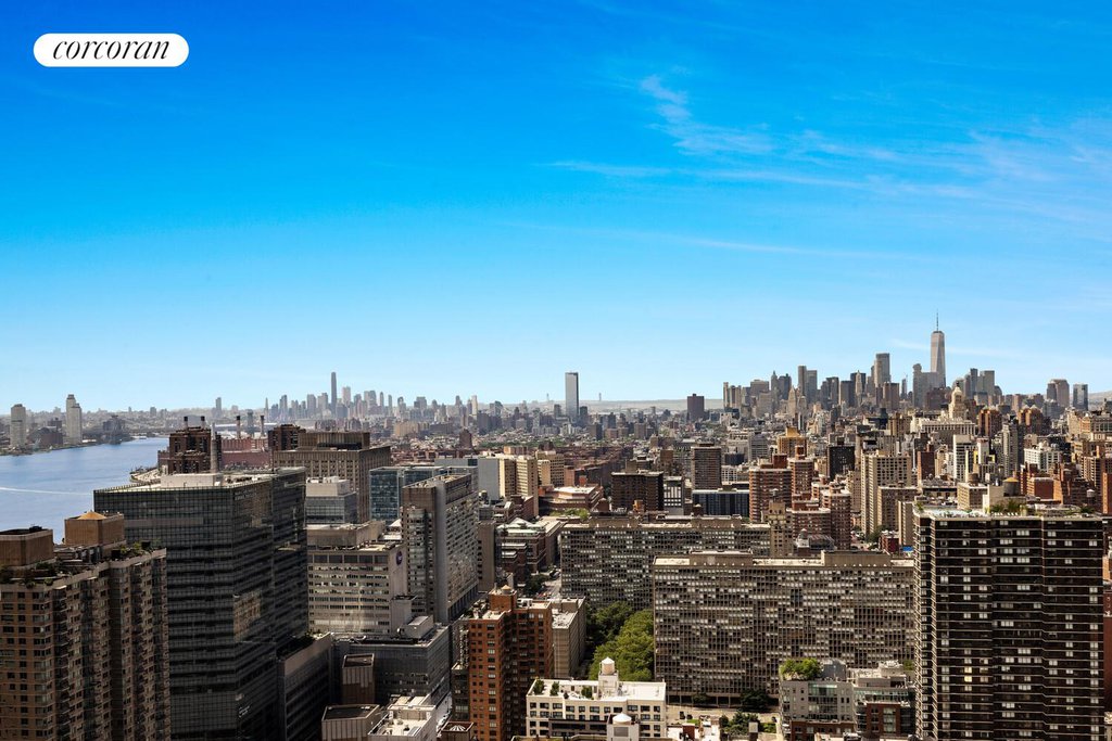 330 East 38th Street, Unit 51A photo 2