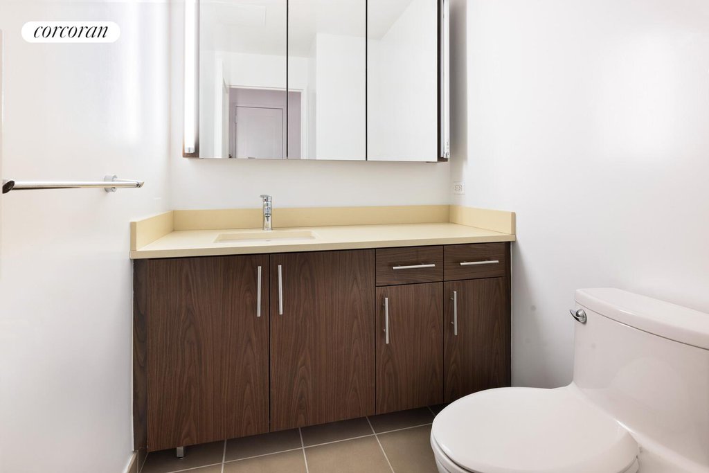 330 East 38th Street, Unit 51A photo 10