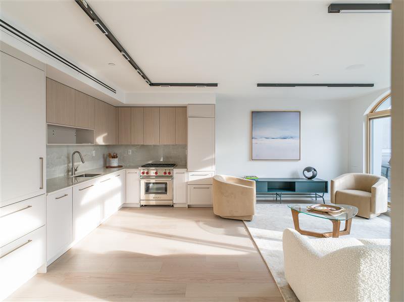 636 Lorimer Street, Unit 3