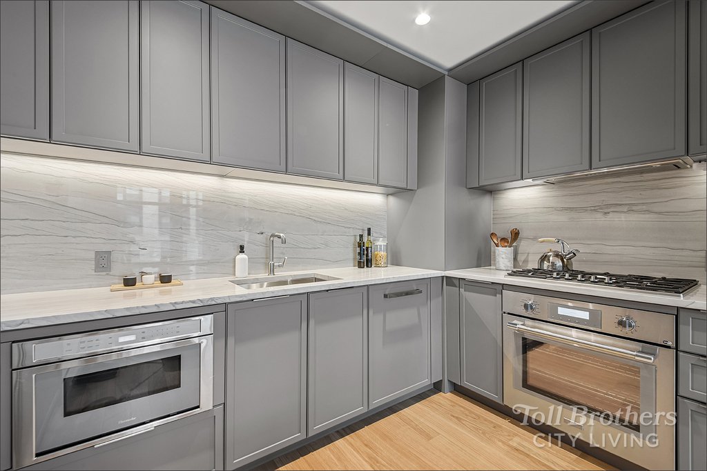 218 West 103rd Street, Unit 11E photo 3