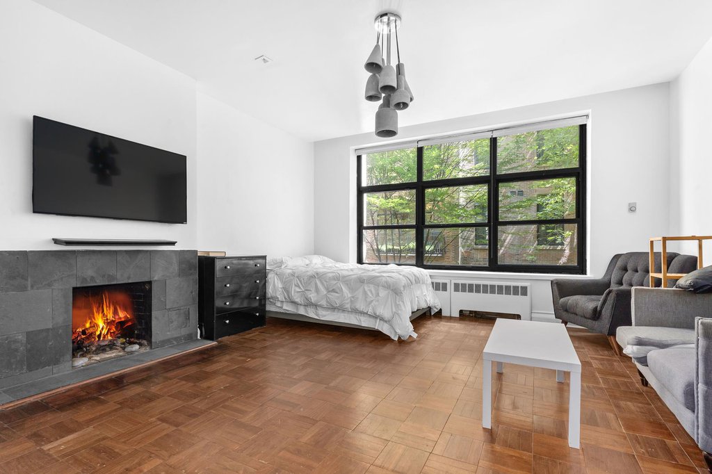 33 West 9th Street – For Sale photo 20