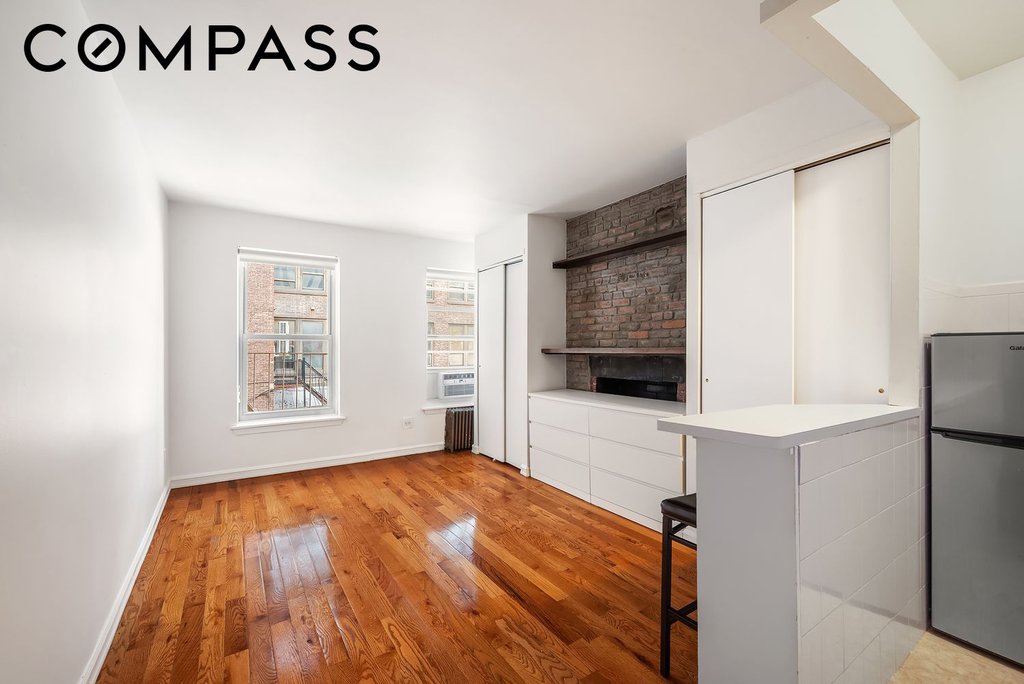 445 West 36th Street – For Sale photo 3