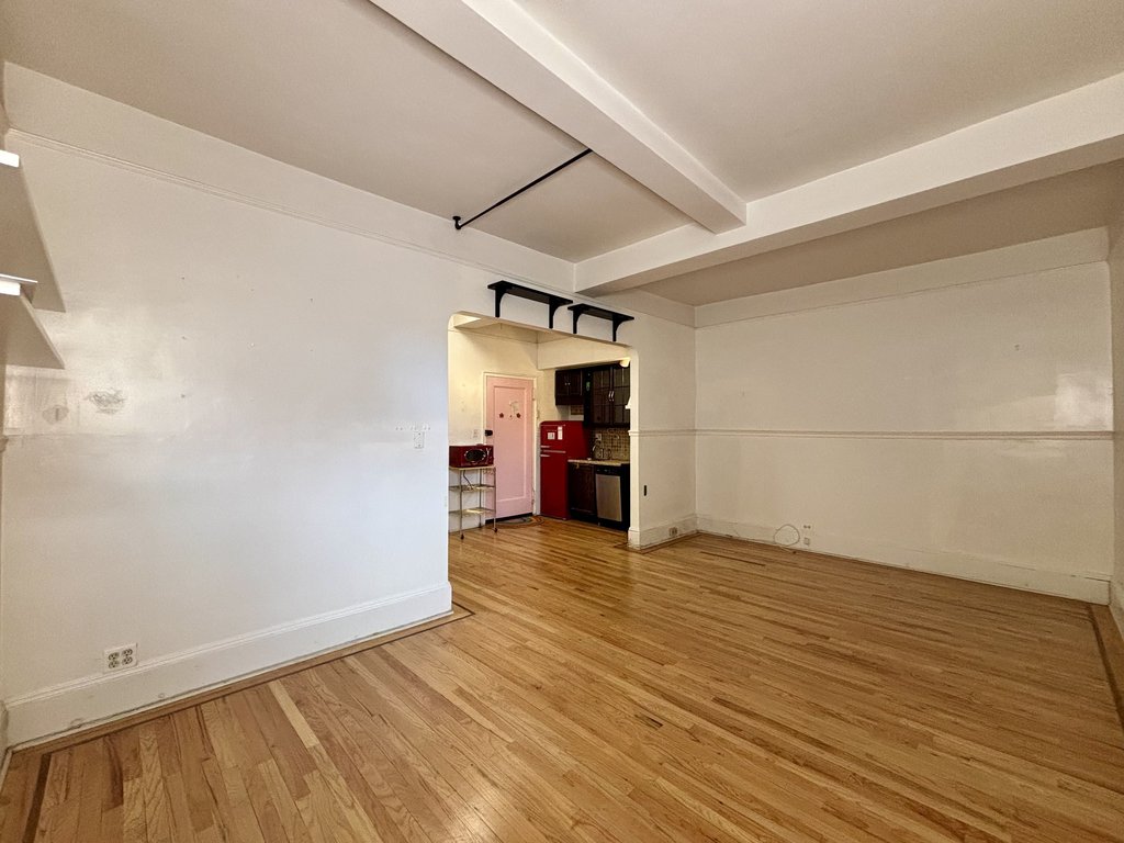 720 Fort Washington Avenue, Unit A photo 6