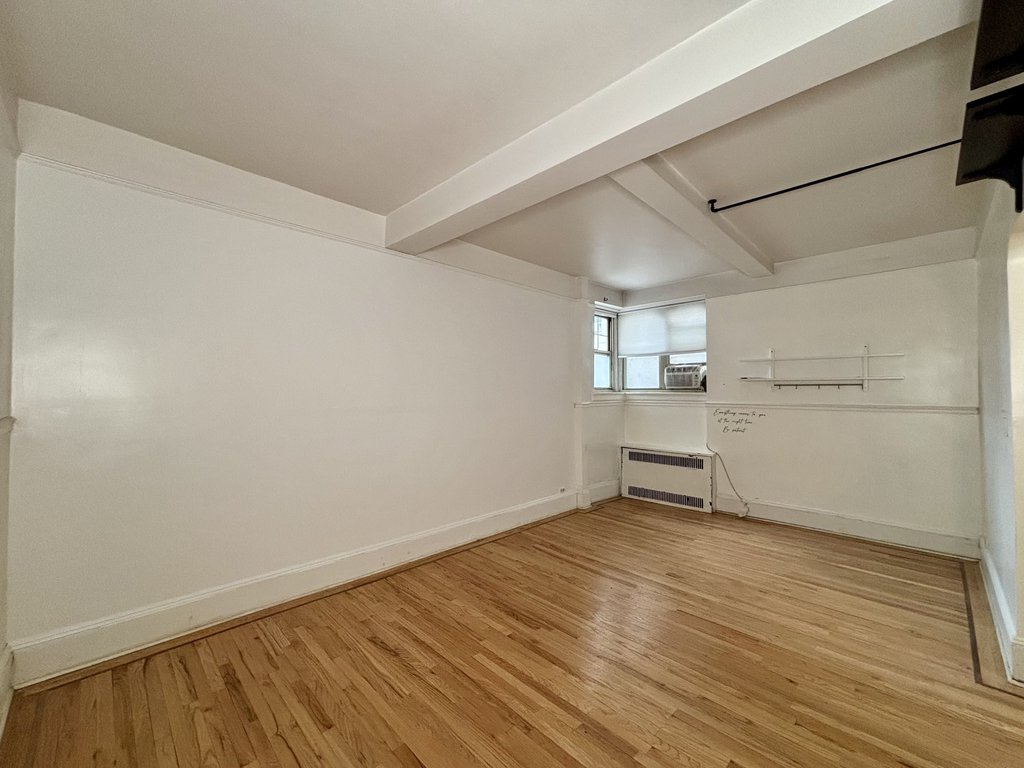 720 Fort Washington Avenue, Unit A photo 5