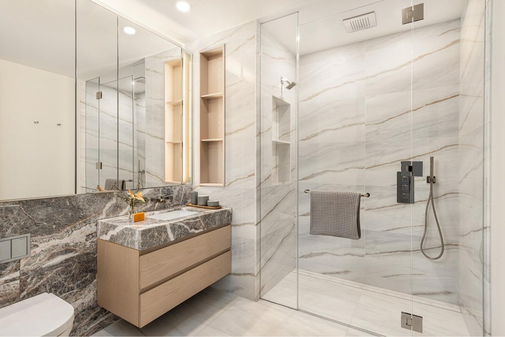 125 Greenwich Street, Unit 53C photo 7