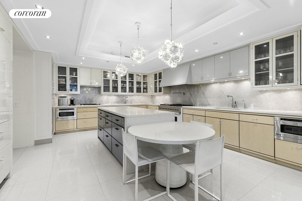 535 West End Avenue, Unit 10 photo 24