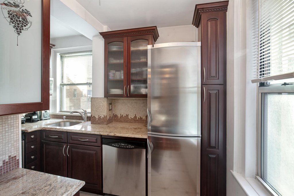 333 East 43rd Street, Unit 504 photo 5