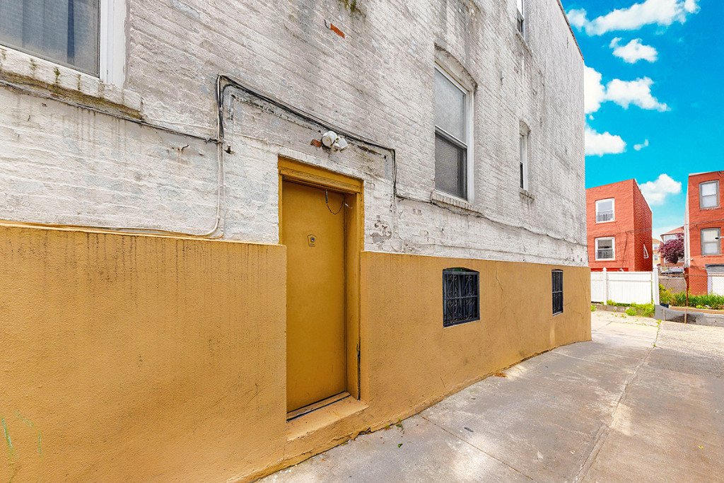 1317 Saint Lawrence Avenue – For Sale photo 5