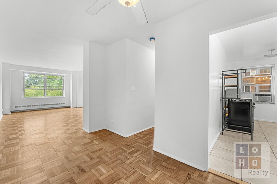 570 Grand Street, Unit H507 photo 6