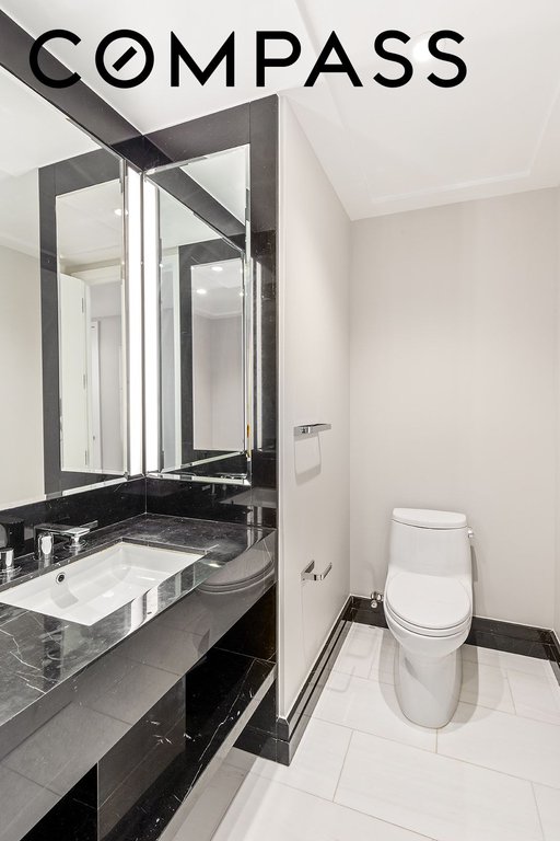 10 Riverside Boulevard, Unit 30B photo 10