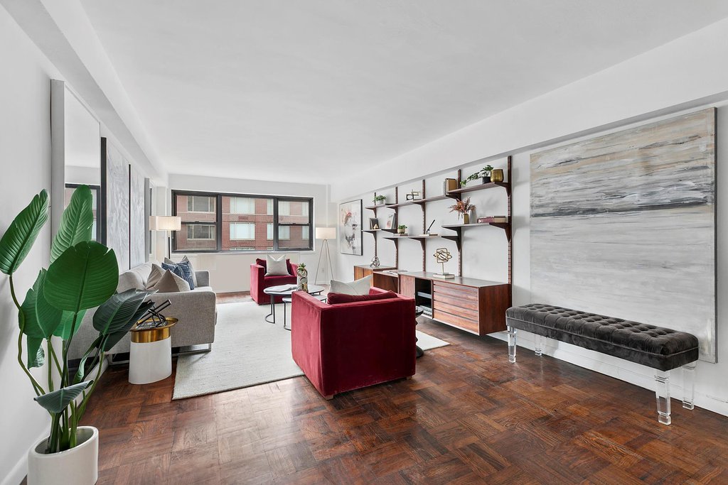 305 East 72nd Street, Unit 15B photo 2